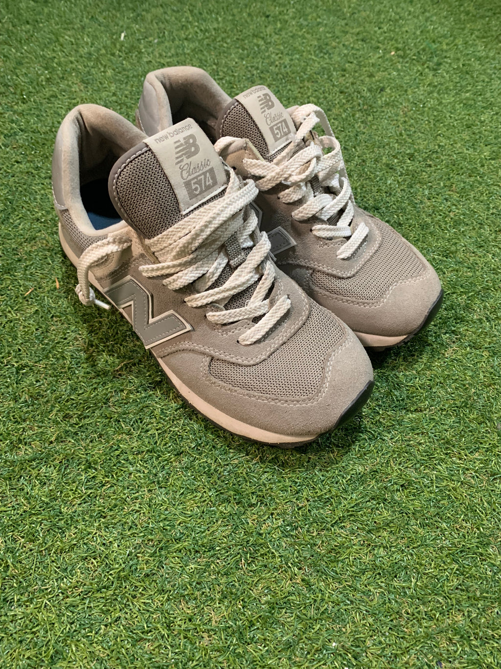 New Balance 547