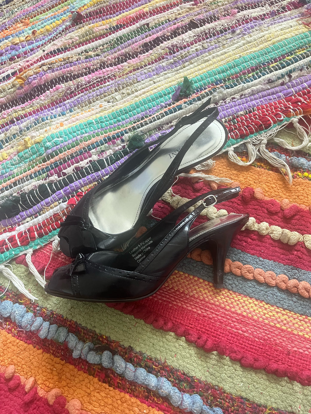 Black kitten heels