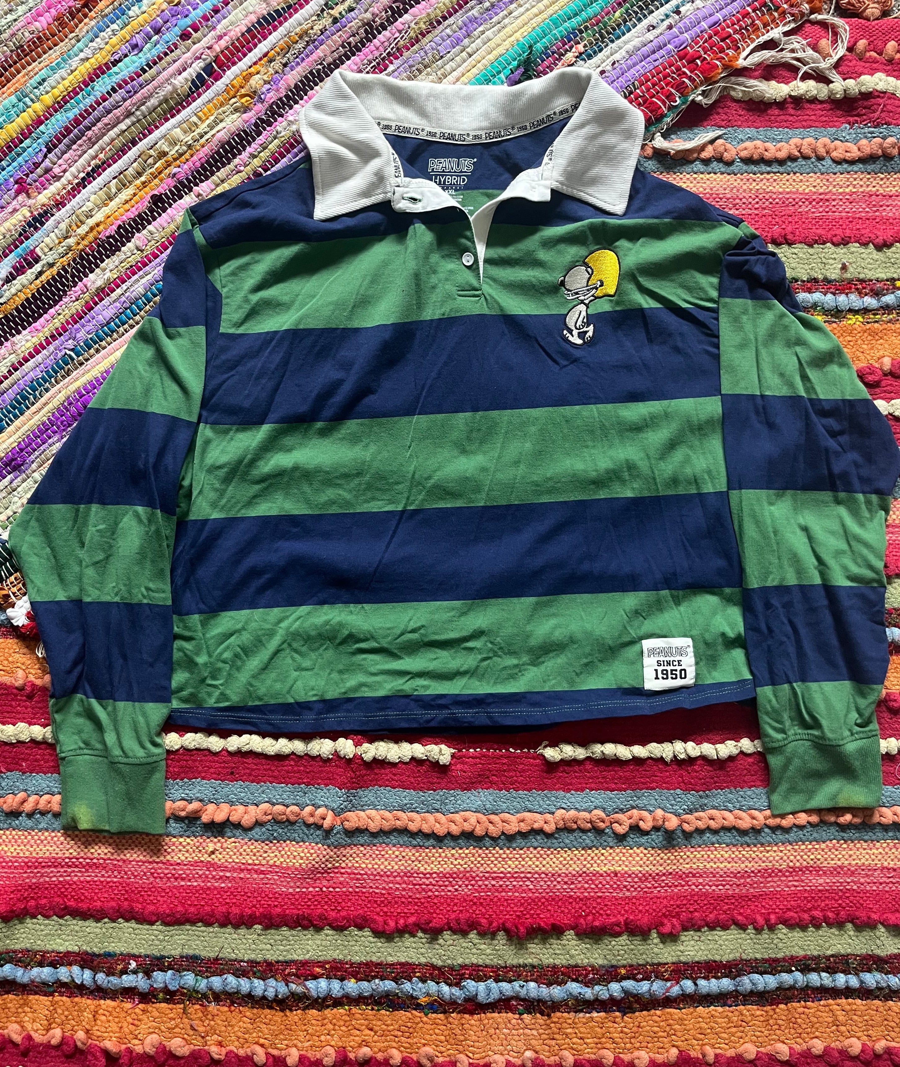 Peanuts collared crop